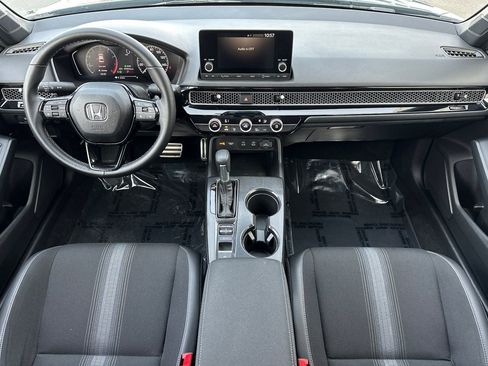 Used 2025 Honda Civic Sport image 14