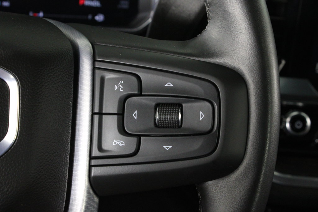 Used 2026 GMC Sierra 1500 SLT AWD/4WD image 26