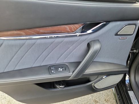 Used 2019 Maserati Quattroporte S GranLusso RWD image 22