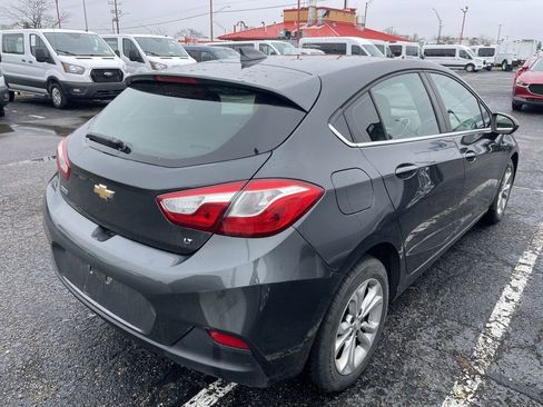 Used 2019 Chevrolet Cruze LT image 9