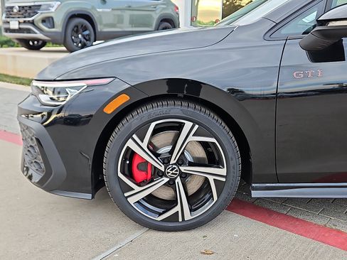 New 2026 Volkswagen GTI SE image 5