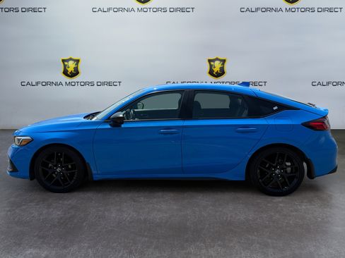 Used 2023 Honda Civic Sport image 2
