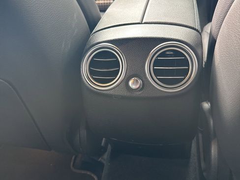 Used 2022 Mercedes-Benz GLC 300 GLC 300 Coupe image 9