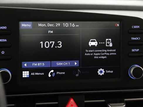 Used 2021 Hyundai Elantra SEL image 10