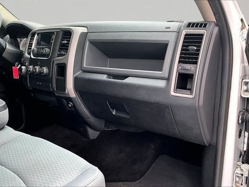 Used 2016 RAM 1500 Express image 27