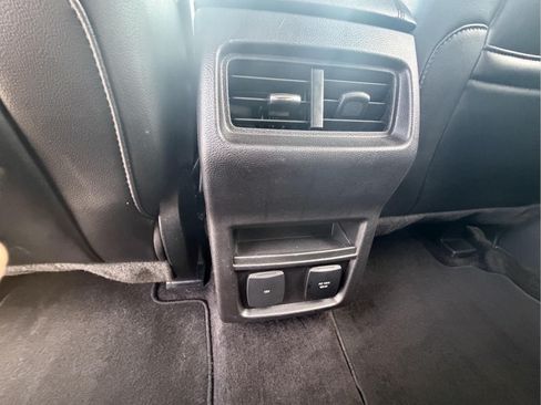 Used 2018 Ford Edge SEL w/ Equipment Group 201A AWD/4WD image 37