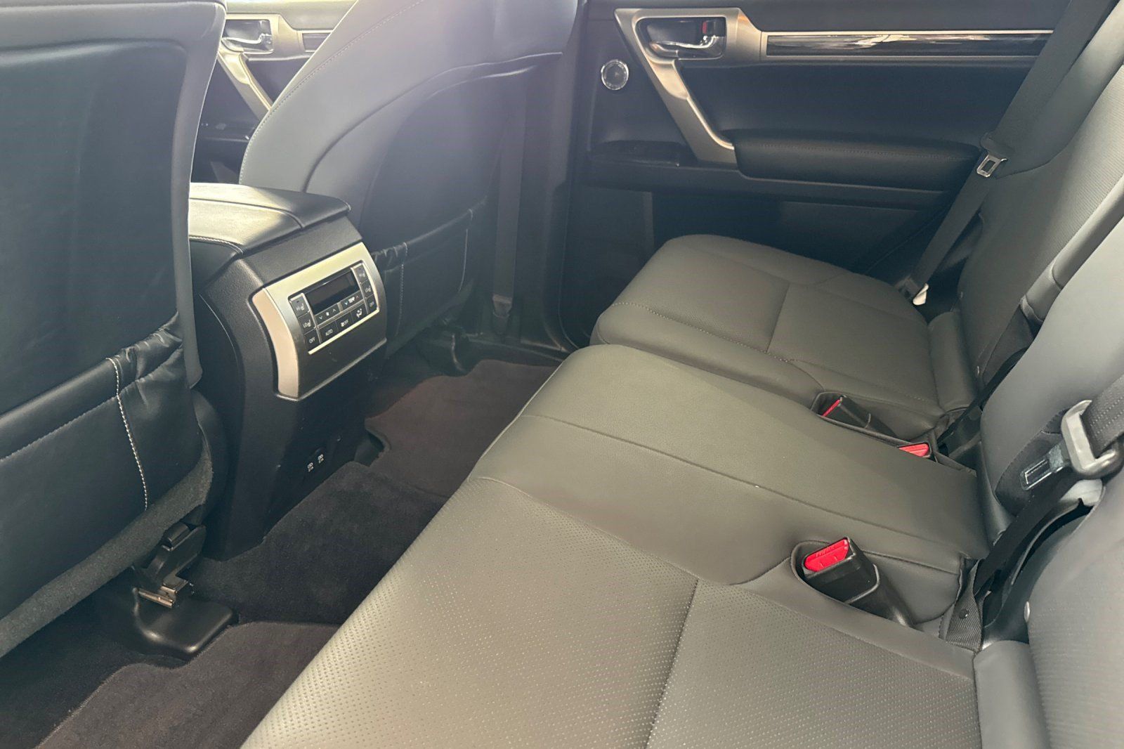 Certified 2021 Lexus GX 460 Premium w/ Premium Plus Package AWD/4WD image 15