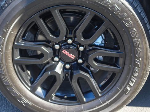 Used 2022 GMC Sierra 1500 Elevation image 10