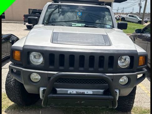Used 2008 HUMMER H3 AWD/4WD image 2