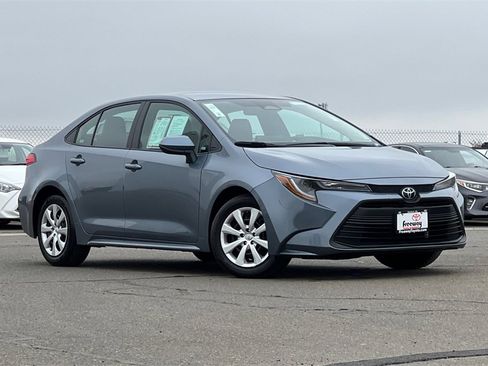 Certified 2025 Toyota Corolla LE image 2