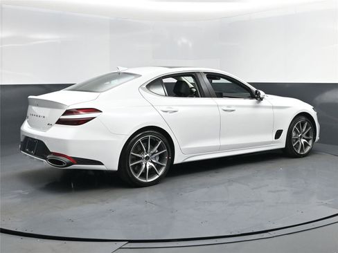 New 2026 Genesis G70 2.5T Prestige image 4