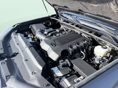 Used 2022 Toyota 4Runner TRD Off-Road image 26