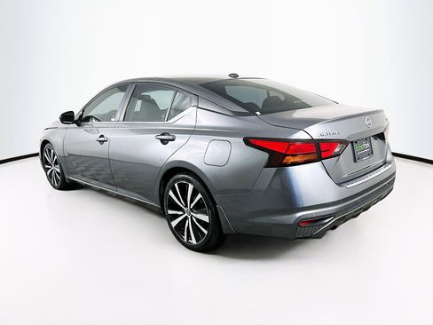 Used 2021 Nissan Altima 2.5 SR FWD image 5