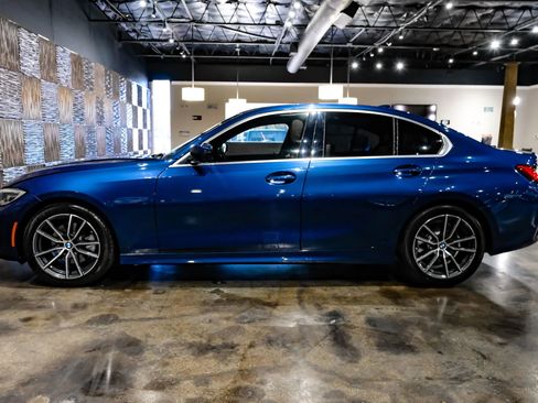 Used 2021 BMW 330i Sedan w/ Driving Assistance Package image 12