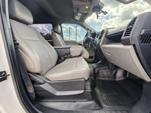 Used 2022 Ford F250 XL w/ Power Equipment Group AWD/4WD image 37
