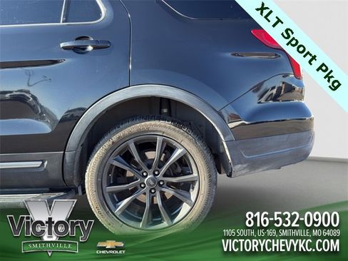 Used 2018 Ford Explorer XLT w/ Equipment Group 202A image 22