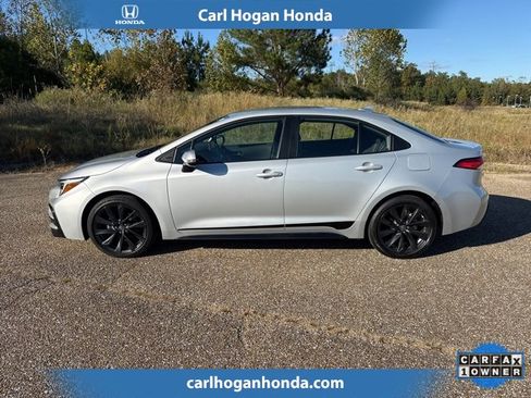 Used 2024 Toyota Corolla SE image 5