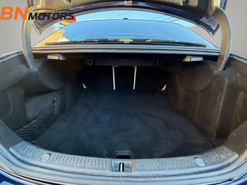 Used 2017 Mercedes-Benz E 300 4MATIC image 25