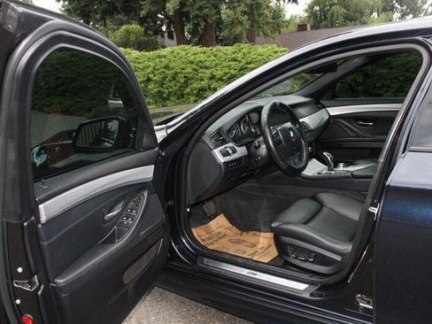 Used 2011 BMW 535i xDrive Sedan AWD/4WD image 5
