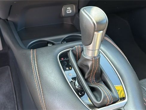 Used 2025 Honda HR-V Sport image 18