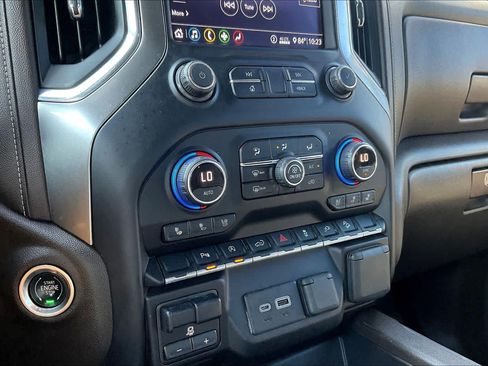 Used 2020 Chevrolet Silverado 1500 LTZ w/ LTZ Plus Package AWD/4WD image 32