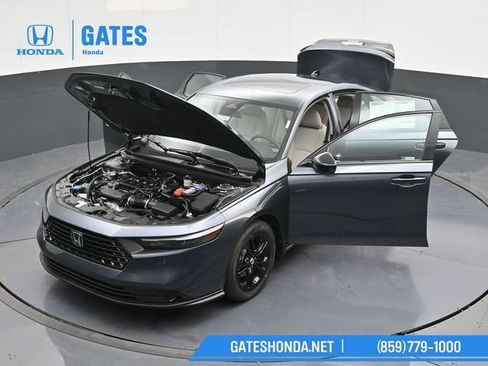 Certified 2025 Honda Accord SE image 46