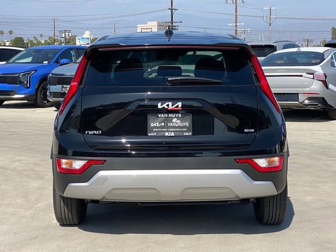 New 2026 Kia Niro LX FWD image 5