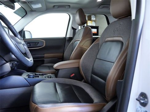 Certified 2023 Ford Bronco Sport Outer Banks w/ Tech Package image 17