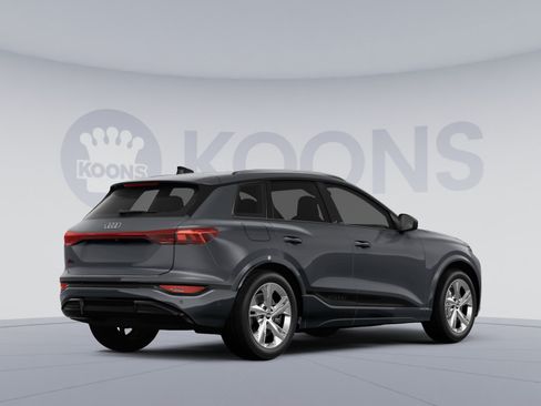 Used 2025 Audi Q6 e-tron Prestige AWD/4WD image 4