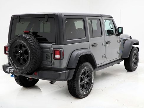 Used 2023 Jeep Wrangler Unlimited w/ Cold Weather Group image 9
