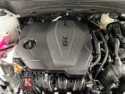 Used 2025 Kia Sportage SX image 23