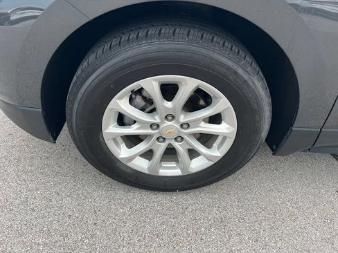 Used 2019 Chevrolet Equinox LS AWD/4WD image 13