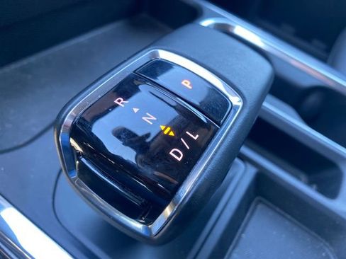 Used 2023 Chevrolet Silverado 1500 LT w/ Leather Package image 26