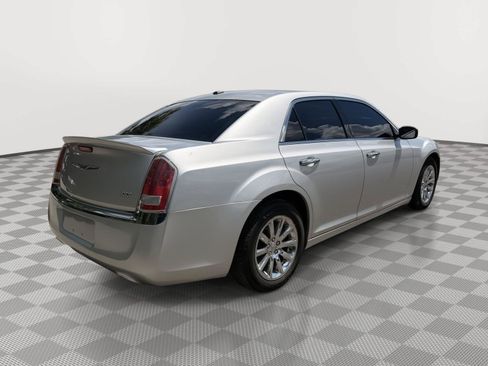 Used 2012 Chrysler 300 Limited RWD image 7