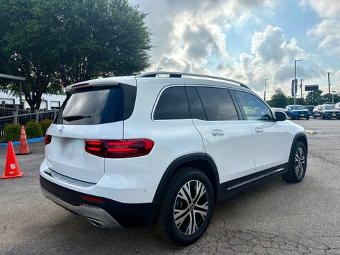 Used 2025 Mercedes-Benz GLB 250 image 3