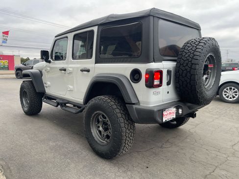 Used 2018 Jeep Wrangler Unlimited Sport S image 5