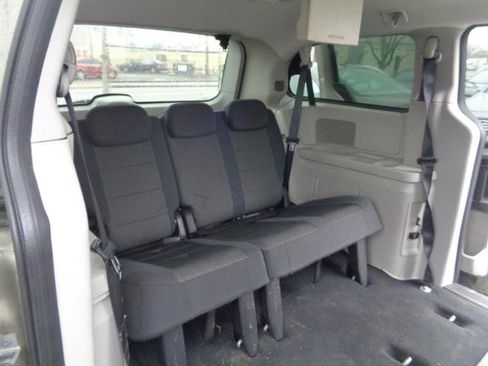 Used 2009 Dodge Grand Caravan SXT image 20