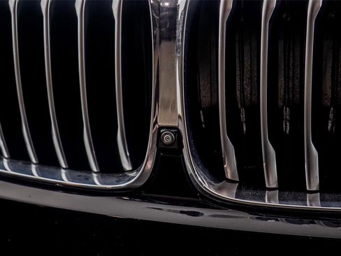 Used 2023 BMW X5 sDrive40i w/ Parking Assistance Package image 18