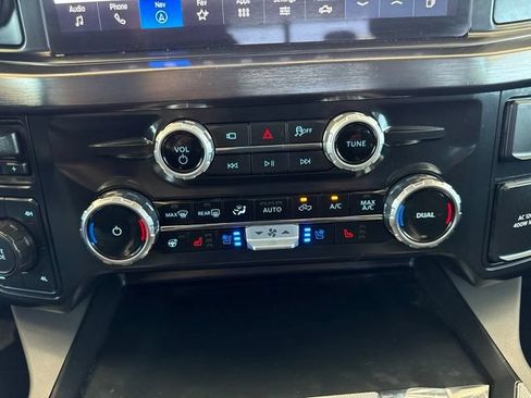 Used 2025 Ford F250 Lariat w/ Lariat Ultimate Package AWD/4WD image 24