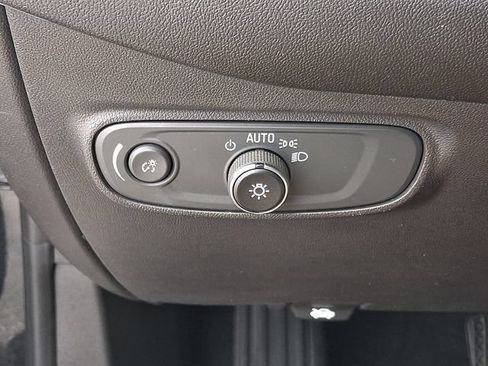 Certified 2023 Chevrolet Equinox LT FWD image 24