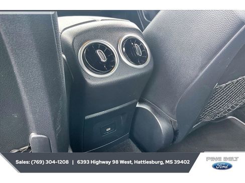 Used 2025 Mercedes-Benz CLA 250 4MATIC image 24