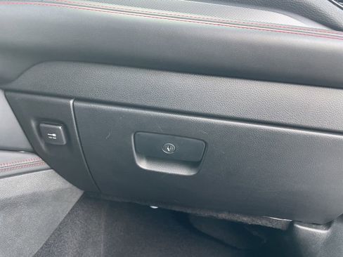 Used 2023 Dodge Durango GT image 45