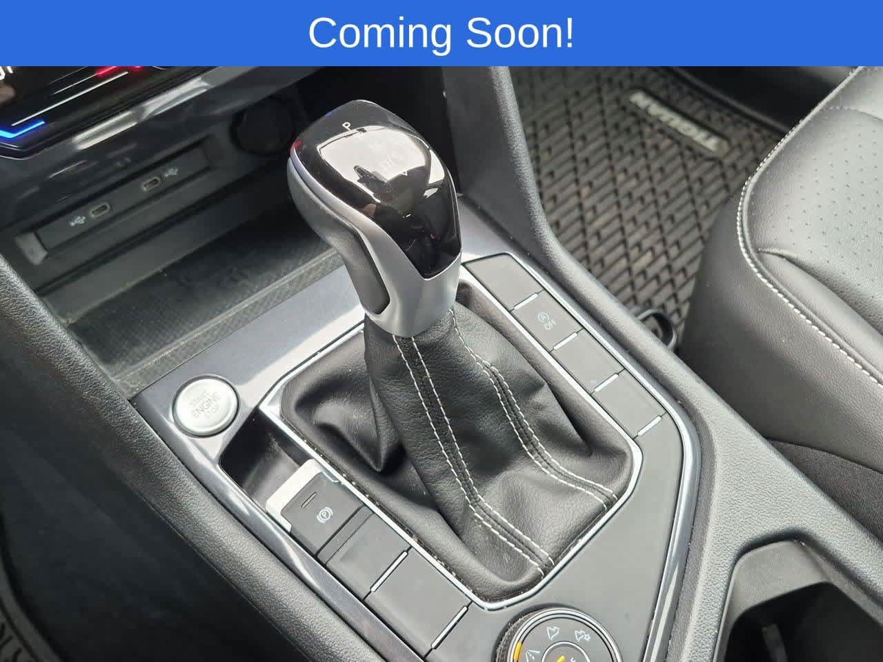 Used 2024 Volkswagen Tiguan SE AWD/4WD image 32