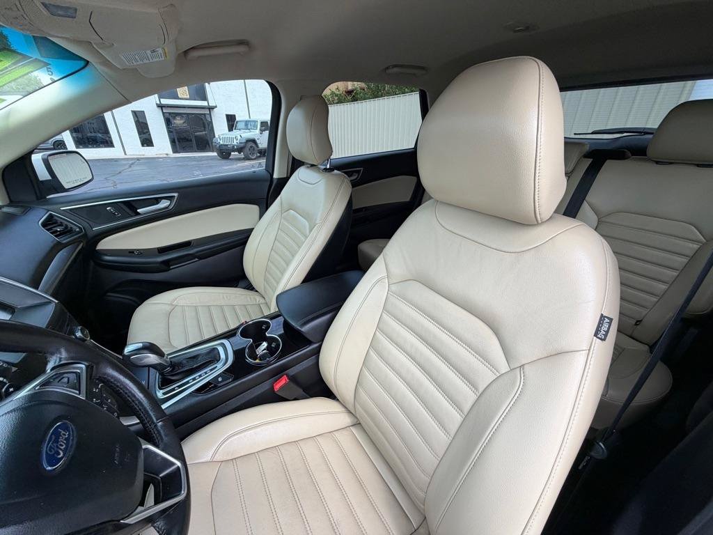 Used 2015 Ford Edge SEL w/ Equipment Group 201A AWD/4WD image 30
