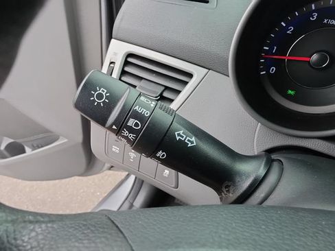 Used 2015 Hyundai Elantra SE w/ Option Group 02 FWD image 21