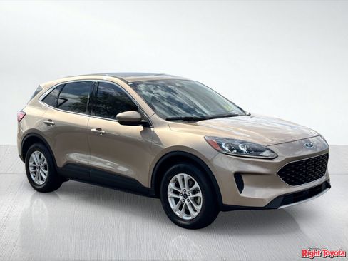 Used 2020 Ford Escape SE FWD image 8