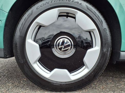 New 2025 Volkswagen ID. Buzz Pro S Plus image 8