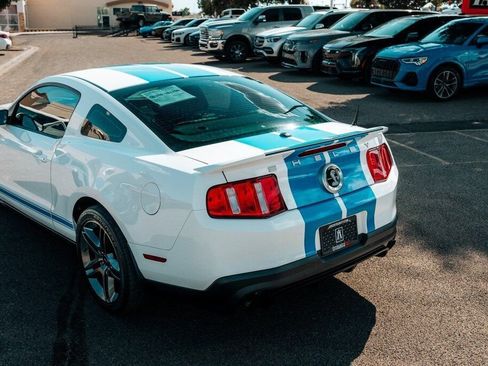 Used 2011 Ford Mustang Shelby GT500 RWD image 17