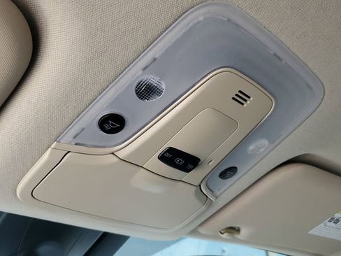 Used 2017 Toyota Prius Two image 24