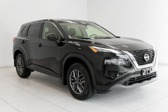 Used 2023 Nissan Rogue S AWD/4WD image 24